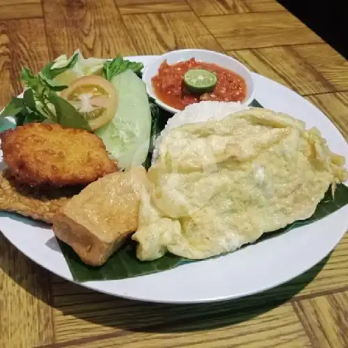 Gambar Makanan Nasi Tempong Penyetan Mbak Nur-Renon, Denpasar Selatan/Denpasar. 17