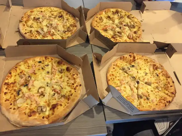 Domino's Pizza Food Photo 16