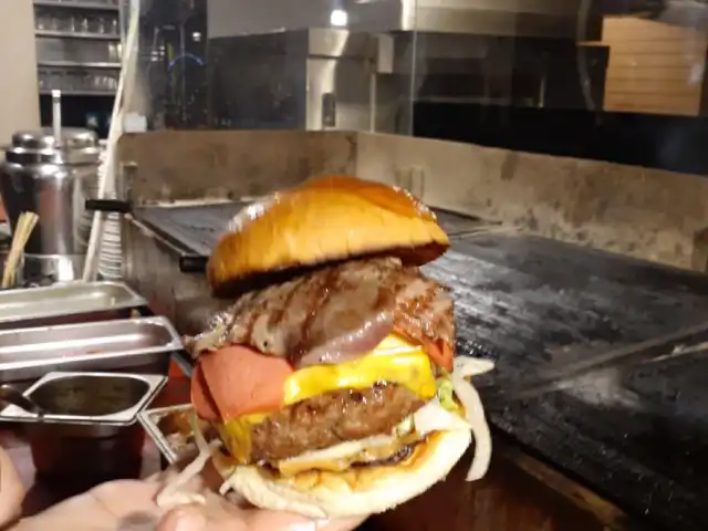 Etten Adam Burger & Steak'nin yemek ve ambiyans fotoğrafları 9