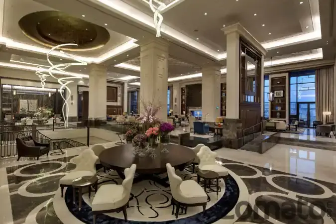 The Grand Lobby - Hilton İstanbul Bomonti Hotel & Conference Center'nin yemek ve ambiyans fotoğrafları 6