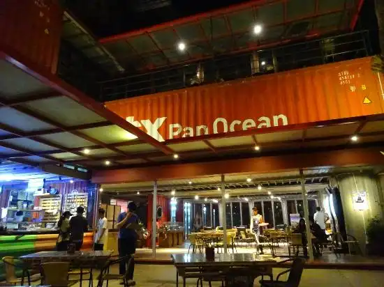 Gambar Makanan Day & Nite Eatery and Grocery at Pramestha 11