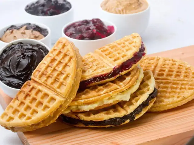 Famous Belgian Waffles Food Photo 3