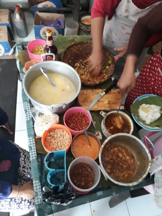 Gambar Makanan Nasi Tahu & Sate Srepeh Bu Slamet 15