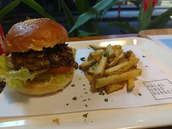 Gambar Makanan Halal Ubud Burger 11