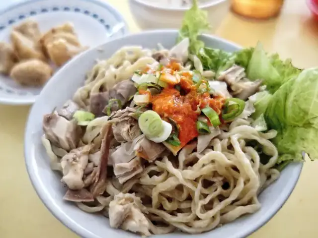 Mie Garing Ayam Kampung