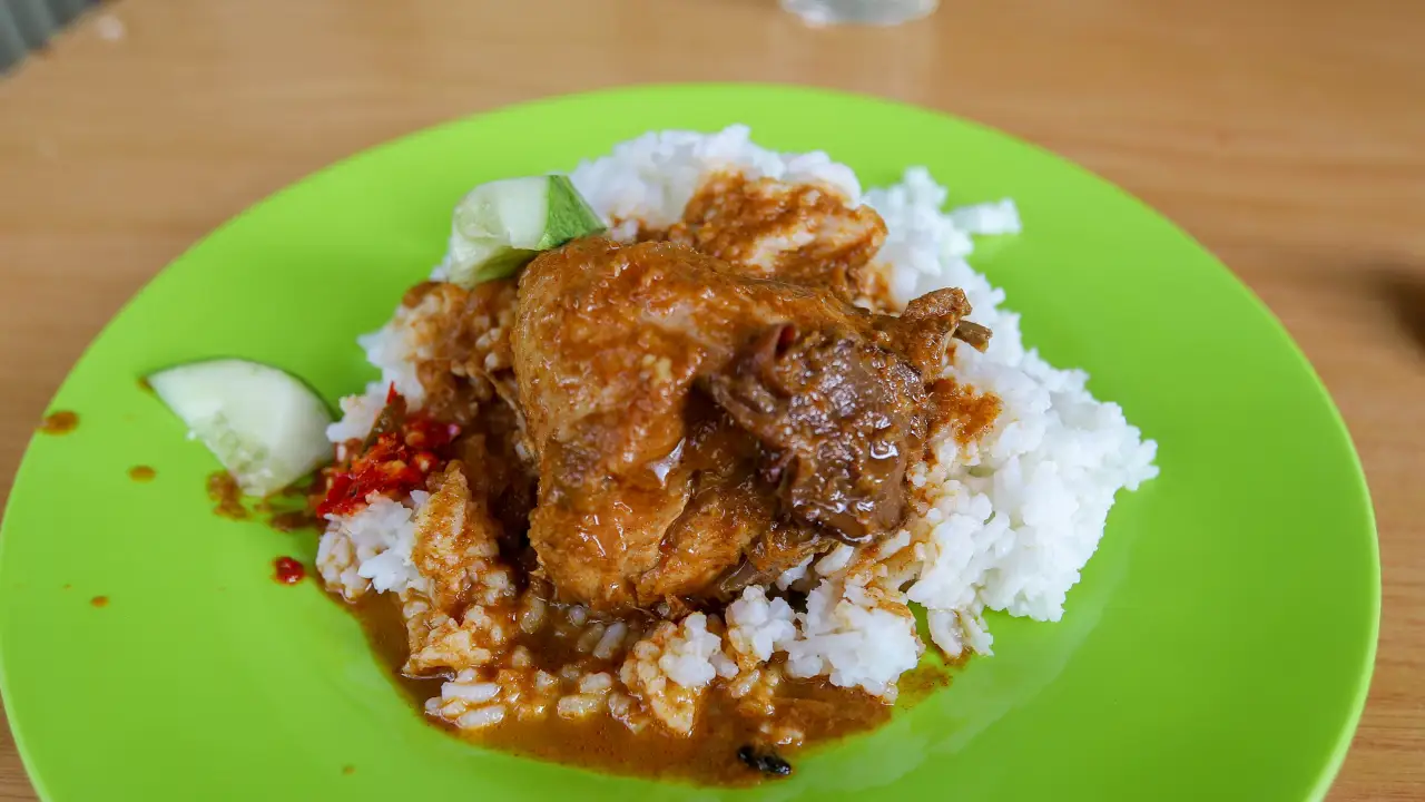 Nasi Berlauk Kelantan