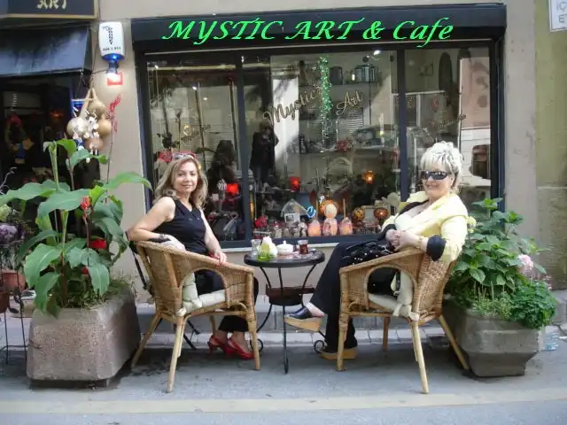 Mystic Art Cafe-Moda'nin yemek ve ambiyans fotoğrafları 4