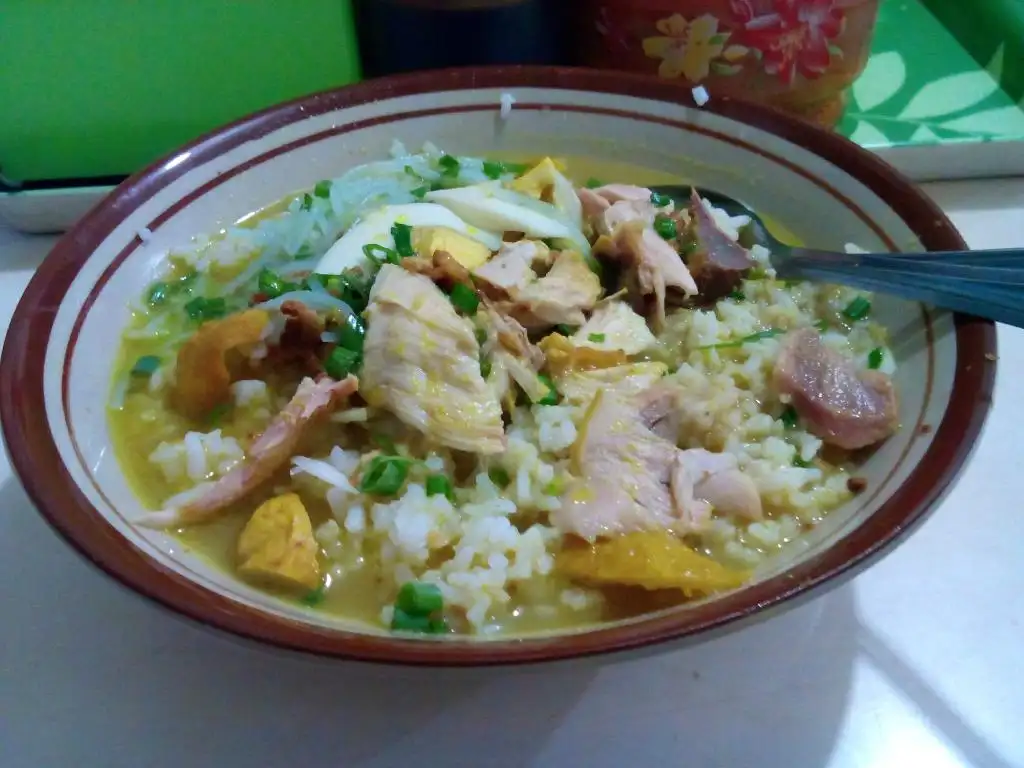 Soto Ayam Lamongan Pak Djari