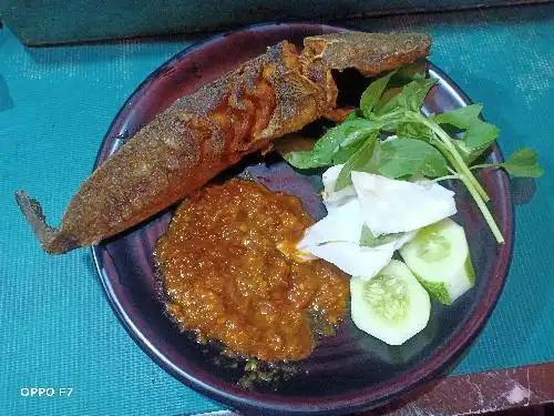 Pecel Lele Moro Wareg