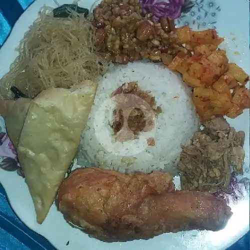 Gambar Makanan Nasi Uduk Dan Kuning Mayzah Ntk, Sorogenen 14