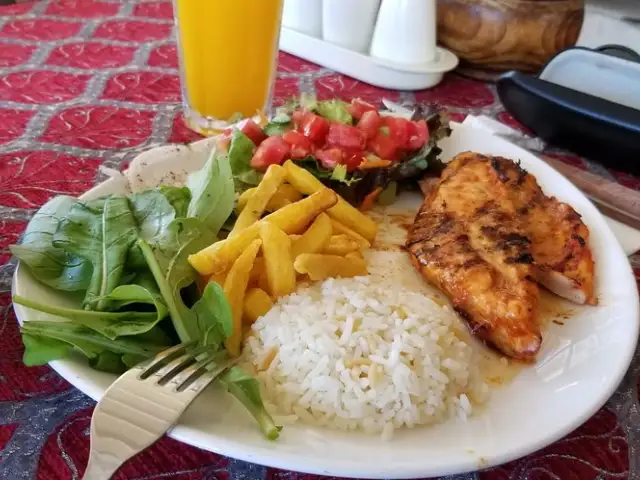 Arasta Cafe Restaurant'nin yemek ve ambiyans fotoğrafları 12