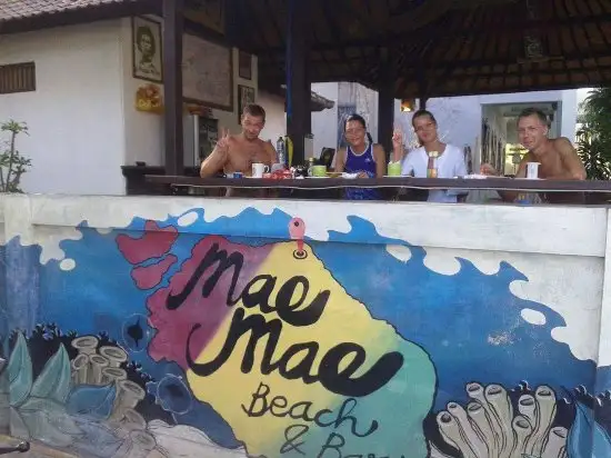 Gambar Makanan Warung Maemae Beach & Bar 2