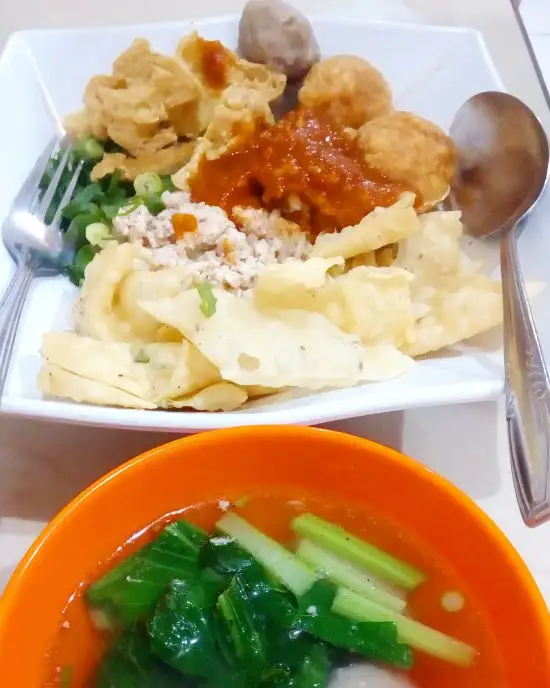 Gambar Makanan Mie Baso Burangrang 2