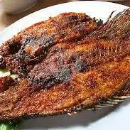 Gambar Makanan RM Pondok Ikan Bakar Simpang Transito, Padang 8