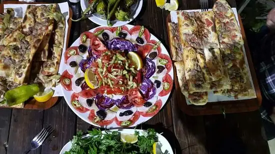 Kayseri Cıvıklısı Halilibrahim Sofrası'nin yemek ve ambiyans fotoğrafları 1