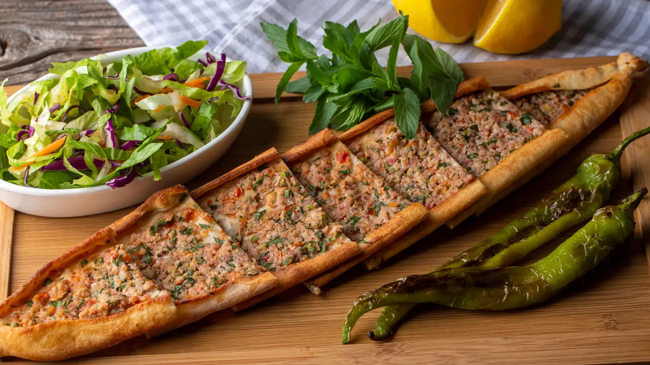 Tepebaşı Pide & Lahmacun