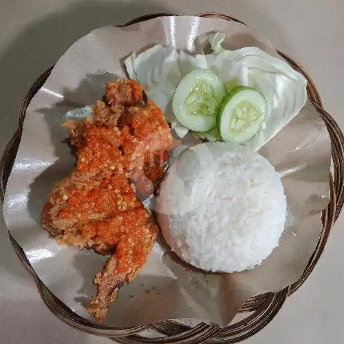 Gambar Makanan Chicken Geprek Reyhan 9