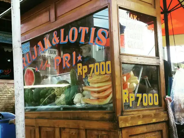Gambar Makanan Rujak & Lotis Supri (depan KFC) 1