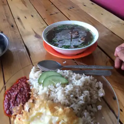 Pak Aziz Corner ( Nasi Lemak & Sup Wan Zainab)