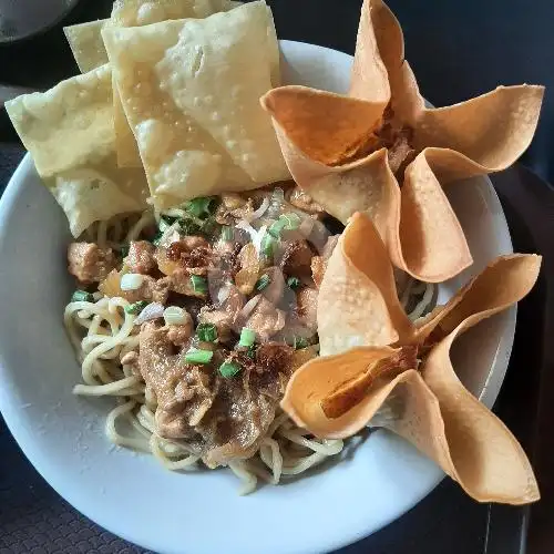 Gambar Makanan Mie Pangsit Dan Mie Ayam Khas Malang 17