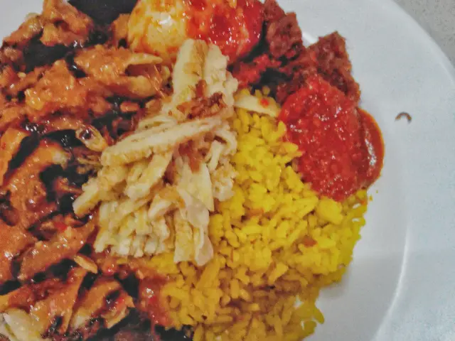 Gambar Makanan Nasi Kuning Pungkur 11