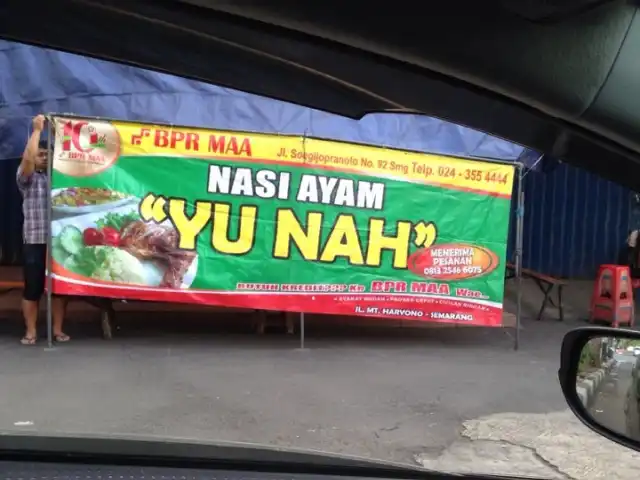 Gambar Makanan Nasi Ayam "Yu Nah" 8