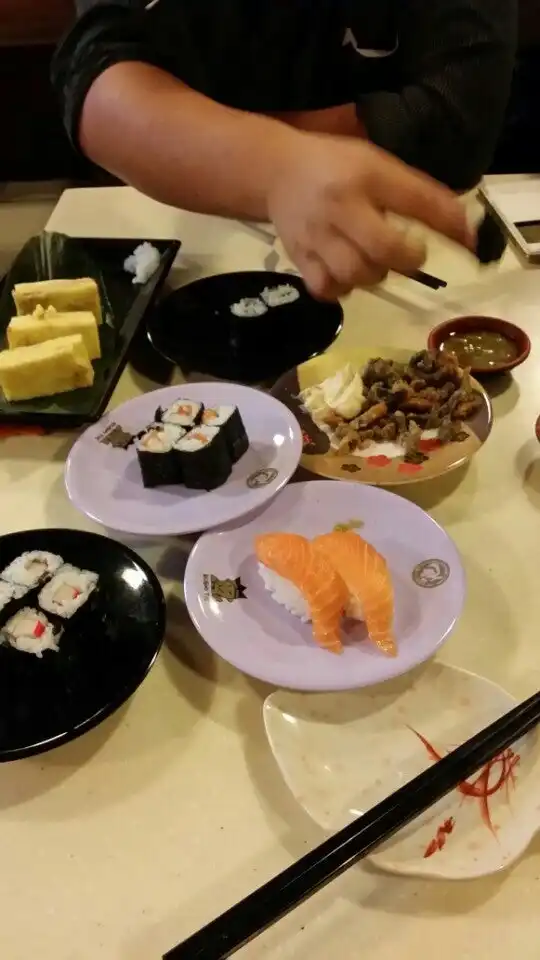 Sushi Tie Food Photo 7