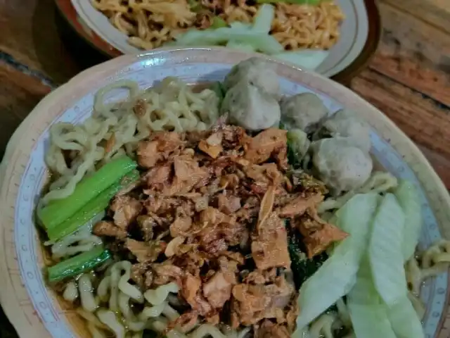 Gambar Makanan Mie Ayam Goreng Pak No 2