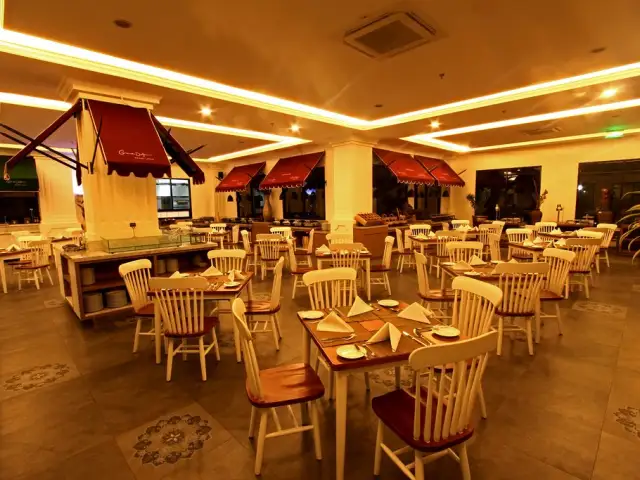Grandin Restaurant