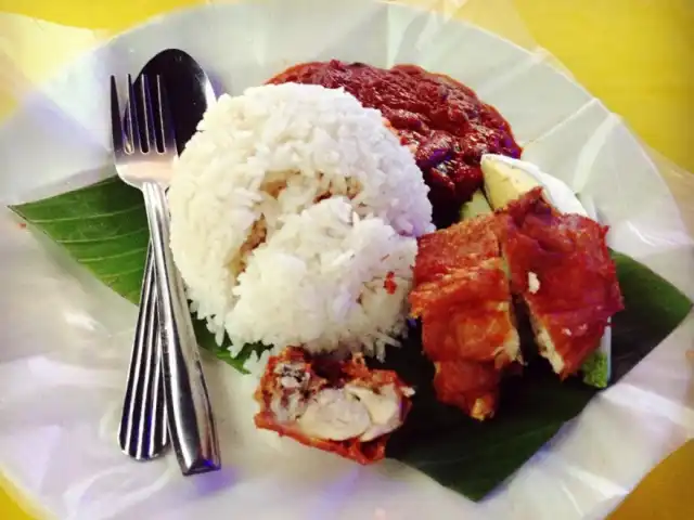 Nasi Lemak Ayam Goreng Crunchy Food Photo 12