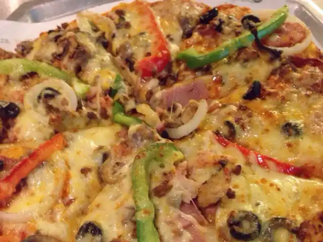 Yellow Cab Pizza Co Food Photo 14