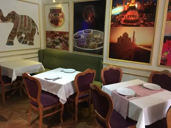 Taj-Mahal Indian Restaurant'nin yemek ve ambiyans fotoğrafları 10