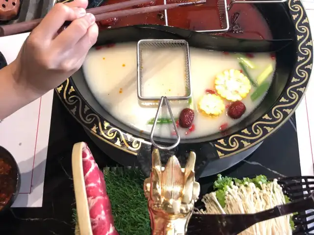 Gambar Makanan Chongqing LiuYiShou Hotpot（重庆刘一手火锅） 3