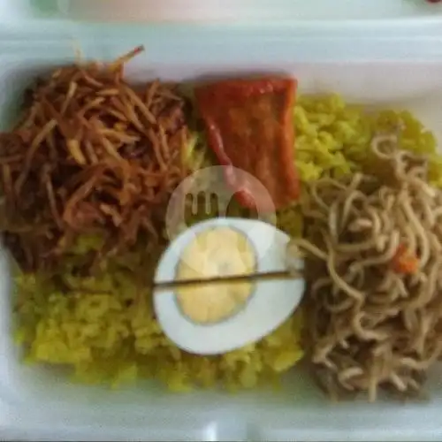 Gambar Makanan Nasi Kuning Daeng, Rappocini 1