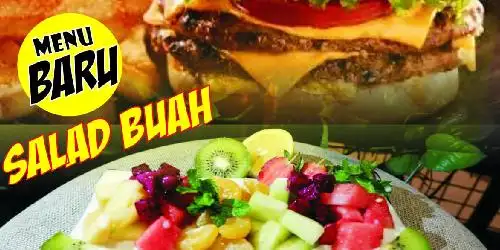 Fanny Burger dan Ayam Geprek, Parangtritis