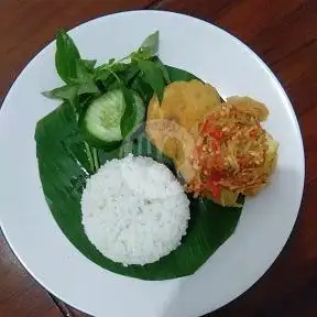 Gambar Makanan Warung Mbok Yem, Karangploso 8