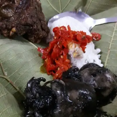 Nasi Jamblang Mang Dull
