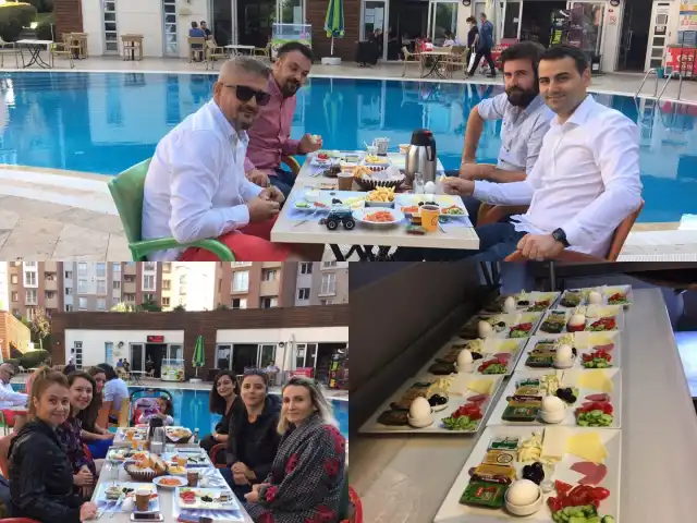 İstanbul Cafe'nin yemek ve ambiyans fotoğrafları 12