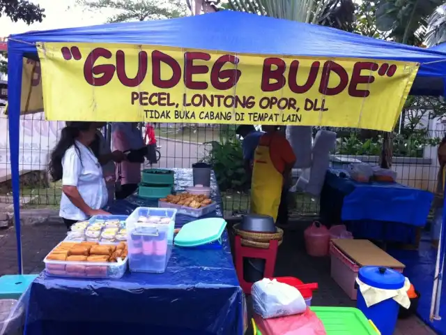 Gambar Makanan Gudeg Bude 2