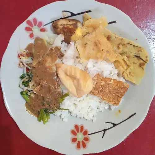 Gambar Makanan Nasi Pecel Mbok Farida, Linkungan Brak Utara Kantor Kecamatan Kalipuro 2