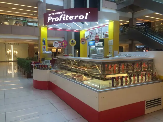 Beylerbeyi Profiterol'nin yemek ve ambiyans fotoğrafları 4