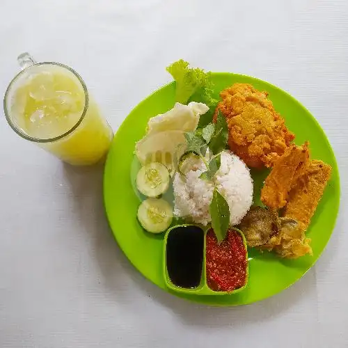 Gambar Makanan Ayam Penyet Borobudur, Medan Petisah 12