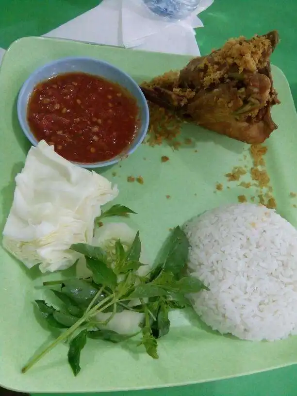 Gambar Makanan Ayam Goreng Asli Prambanan 10