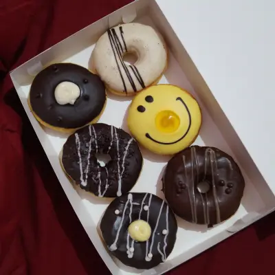 Donat Madu Cihanjuang