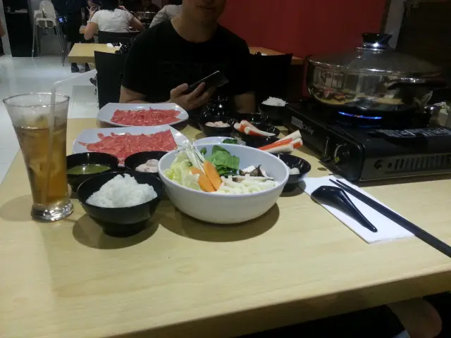 Shabu Lounge