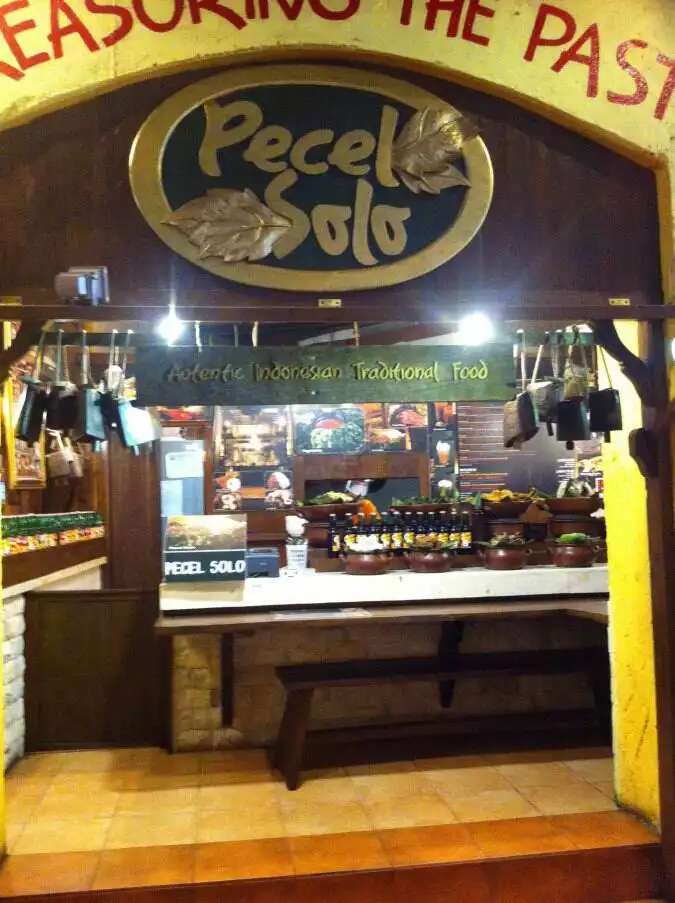 Pecel Solo