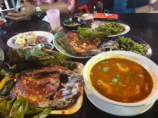 JERJAK TOMYAM