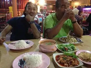 Resturant Sinaran Tomyam & Seafood Ala Thailand