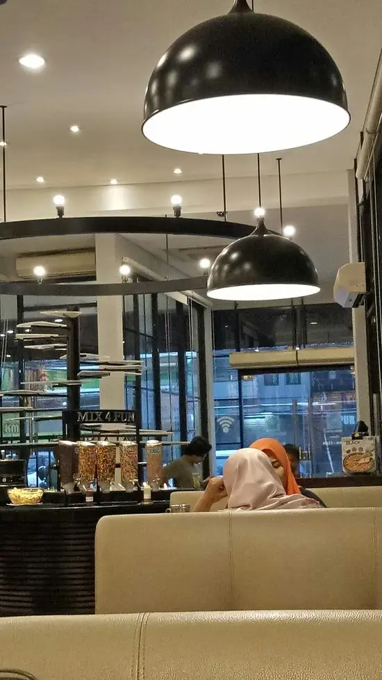 Gambar Makanan Pizza Hut Kaliurang 13