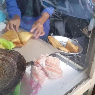 Martabak Mercon (Martabak Usus Khas Gresik)